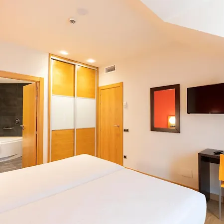 Maritimo Ris Con Garaje 아파트 노하